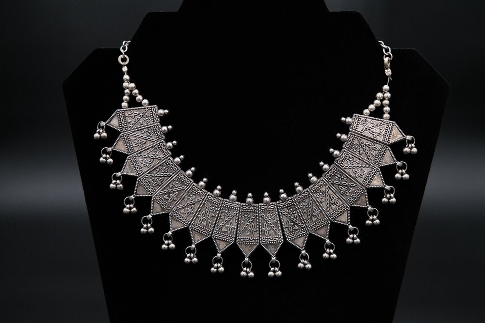 Rani Choker - Raj Mahal